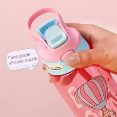 Criativo Cartoon Baby Feeding Cup com canudos, Kids Water Sippy Cup, copos portáteis ao ar livre para crianças, 480ml - loja online