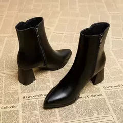 Botas femininas finas e finas estilo britânico, dedo apontado, zíper lateral, preto, nu, novo, primavera e outono, 2024 na internet