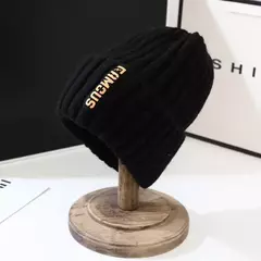 Gorros de tricô unissex para homens e mulheres, monocromático, macio crochê de lã, tampas de inverno quentes - Wolf Magazine