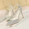 Mulheres Sexy 10cm Sandálias De Salto Alto Do Casamento Glitter Saltos De Noiva Champanhe Bombas De Ouro Fetiche Stiletto Crystal Glitter Strap Shoes