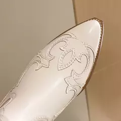 Botas de bezerro ocidentais bordadas para mulheres, saltos quadrados cowboy, dedo apontado, sapatos de plataforma, plus size 42 - loja online