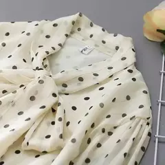 Blusa bege de bolinhas com decote e arco, elegante camisa de chiffon, manga comprida, solta, moda coreana, roupas femininas, tops, primavera, 2021 - Wolf Magazine