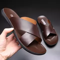 Sandálias para homens chinelos de couro genuíno marca de luxo moda masculina apartamentos casuais antiderrapantes praia sandalia zapatos hombre 2024 - Wolf Magazine