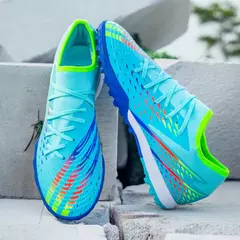Sapatos de futebol antiderrapante ultraleves para homens, tênis de futebol, chaveiros, alta qualidade, TF, FG, relvado, treinamento - comprar online