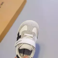 Sapatilhas antiderrapantes brancas para crianças, sapatos casuais, respirável, gancho, ao ar livre, crianças, criança, meninos, meninas, design de moda - Wolf Magazine