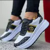 Tênis feminino com cadarço vulcanizada, tênis respirável, cunhas esportivas, calçado feminino plataforma, calçados casuais femininos, moda, 2024