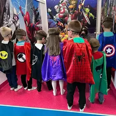 Capas de cosplay de super-heróis para meninos e meninas capitão américa hulk spiderman fantasia capas presente de festa de aniversário de halloween na internet