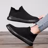 Sapatilha respirável casual masculina, sapatos de deslizamento ultraleves, boca de meia malha, sapatos esportivos para corrida, primavera