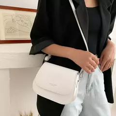Imagem do Bolsa de ombro de couro PU para mulheres, bolsa crossbody, monocromática, bolsa mensageiro com aba, bolsa elegante, bolsa simples, na moda