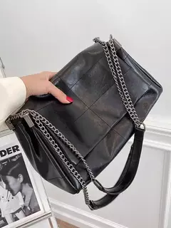 Bolsa feminina de grande capacidade para pendulares, sacola de corrente elegante e de alta qualidade, axilas de ombro único, nova, primavera e verão 2024 na internet