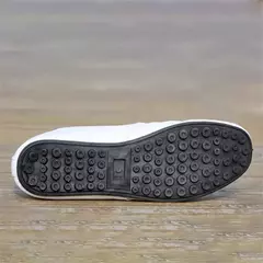 Sapato de couro masculino, branco e preto, sapatilhas ervilhas para homens, sapatilhas masculinas, marca britânica, outono na internet