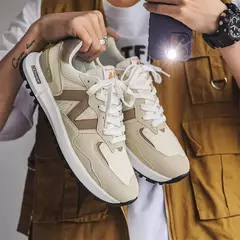 Tênis de corrida respirável masculino e feminino, tênis de casal, tênis de tabuleiro respirável, malha da moda, ao ar livre, alta qualidade, clássico, quatro estações