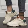 Tênis leves em malha para homens e mulheres, sapatos casuais versáteis e respiráveis, tênis pretos