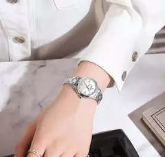 Curren-relógio de quartzo feminino, original, elegante, feito de aço inoxidável, à prova d'água, para as mulheres na internet