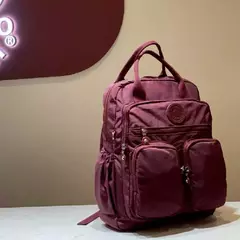 Mochila de nylon impermeável com zíper para mulheres, bolsa de laptop multi-bolso, alça macia, sólida, viagem, fêmea, moda - Wolf Magazine