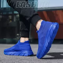 Imagem do Tênis de corrida respirável masculino e feminino, calçados esportivos leves, tênis slip-on, meias da moda, tamanho grande 46, venda quente