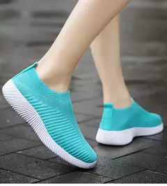 Sapatos rasos elásticos respiráveis para mulheres, tênis leves, calçados esportivos, primavera e verão
