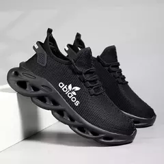 Tênis leves para homens, Sapatos esportivos confortáveis, Sapatos de malha respirável, Tênis de plataforma ao ar livre, Verão, Novo - comprar online