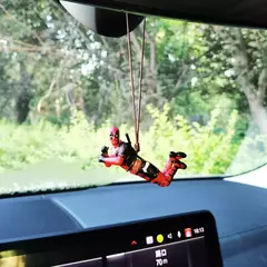 Anime deadpool figura de ação decoração interior do carro brinquedos sentado modelo x-men mini estatueta pingente acessórios do carro crianças presente na internet