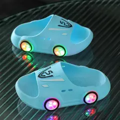 Sapatos de carro antiderrapante para crianças, sapatos de praia macios, chinelo LED ao ar livre, chinelos luminosos infantis, moda de meninos e meninas na internet