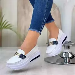 Sapatos femininos de couro vulcanizado em PU, tênis de dedo redondo, casual, boca rasa, slip-on, feminino, diário, impermeável, na moda - comprar online