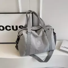 Saco de ginástica casual de grande capacidade para mulheres, bolsa de ioga Crossbody Trendy Sports Handbag Bagagem de viagem de negócios - comprar online