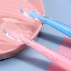 Colher de alimentação de silicone macio do bebê, utensílios de treinamento infantil, colher de comida complementar macia, talheres do primeiro estágio - Wolf Magazine