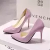 Bombas de salto alto para mulheres, couro envernizado, dedo apontado sexy, salto fino, sapatos de casamento, moda feminina, cor sólida, novo, tamanho 44