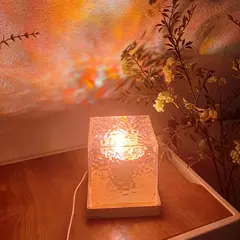 Imagem do Projetor de ondulação de água rotativo dinâmico, luz noturna, 16 cores, lâmpada de cristal de chama para sala de estar, estudo, quarto, rotação dinâmica
