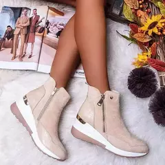 Botas vulcanizadas de cano alto com cunhas plataforma para mulheres, sapatilhas volumosas em tamanhos maiores, outono e inverno, 2024 - comprar online