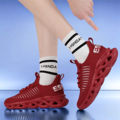 Imagem do Tênis de corrida respirável para homens e mulheres, calçados esportivos leves, Low Top, tênis de malha de corrida masculino, casual, tamanho grande 28-48, 2022