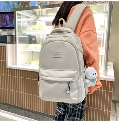 Mochila de grande capacidade para estudante, bolsa simples e versátil para menina, material poliéster unissex, decoração de boneca japonesa