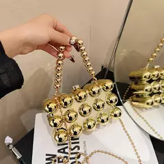 Sacos quadrados pequenos acrílicos para mulheres, bolsa de noite elegante bolsa crossbody feminina Mini corrente de ombro dura e fofa, tendência, 2024 na internet