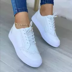 Tênis liso casual feminino, versátil com renda, tênis de caminhada, tamanho grande, moda primavera, novo, 2024 na internet