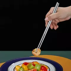 Pauzinhos chineses em aço inoxidável, pauzinho de sushi antiderrapante, varas de metal coreano e japonês, utensílios de cozinha, 1 2 5 pares - loja online