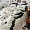 Conjunto de cama estilo princesa coreano para meninas, capa de edredão kawaii, arco preto, lençol macio para a pele, saia de cama, fronhas