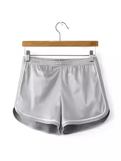 Novo 2023 Mulheres Shorts Verão Seda Fino Praia Casual Branco Egde Shorts Hot - comprar online