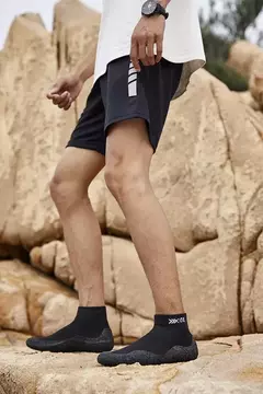 Sapatos de meia descalço minimalistas para homens e mulheres, sapatos de água ecológicos multiúso, ultra portáteis - Wolf Magazine