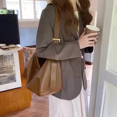 Bolsa Boston de couro PU para mulheres, bolsa de ombro de grande capacidade, bolsas crossbody, design de travesseiro vintage, casual - comprar online