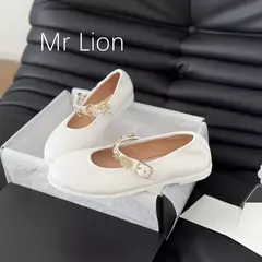 Sapatilhas de couro puro para mulheres, moda casual, sapatos elegantes simples, adornados metálicos, estilo diário e festivos - comprar online