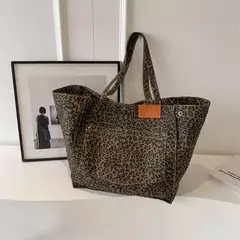 Imagem do Oversized leopardo imprime sacos de ombro para mulheres lona deformável grande capacidade totes compras 2024 inverno novas bolsas luxo