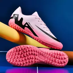 Sapatos de futebol ultraleves longos dos homens, grampos respiráveis, botas de futebol indoor, tênis de treinamento, venda quente, novo, transporte da gota