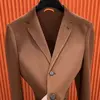 Casaco masculino com peito único, casaco de vestido de negócios, blazer masculino elegante, jovem designer de luxo emo, marrom, nova moda, 2024