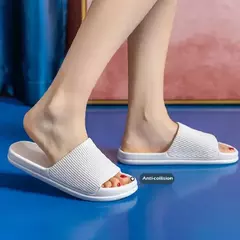 Chinelos antiderrapantes de banheiro para homens e mulheres, confortáveis sandálias ao ar livre, flip-flop de praia, sola macia, eva, leve, nova moda, verão - Wolf Magazine