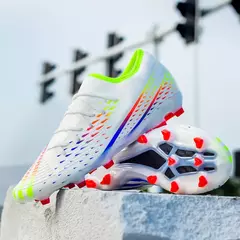 Sapatos de futebol antiderrapante ultraleves para homens, tênis de futebol, chaveiros, alta qualidade, TF, FG, relvado, treinamento - loja online