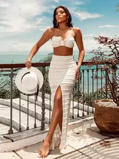 Imagem do Conjunto de biquíni de três peças, sutiã acolchoado, borla, saia de praia de cintura alta, maiô de verão, moda sexy, monocromático