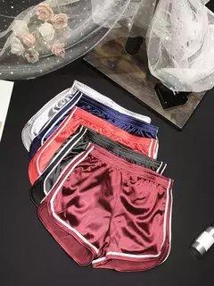 Novo 2023 Mulheres Shorts Verão Seda Fino Praia Casual Branco Egde Shorts Hot - Wolf Magazine