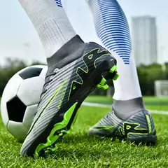 Sapatos de futebol masculino de sola FG, sapatos de gramado ao ar livre, grampos longos especiais, botas esportivas de equipe superior alta, resistência ao desgaste, tamanho 36-45 na internet