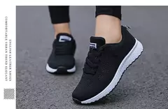 Mulheres sapatos casuais moda respirável andando malha sapatos planos tênis feminino 2021 ginásio sapatos vulcanizados branco calçado feminino - loja online
