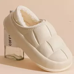 Chinelos de algodão impermeáveis para casais, sapatos de confinamento de pelúcia interior, bolsas femininas e chinelos domésticos, outono e inverno na internet